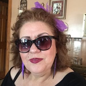 Meet your Posher, Nancy